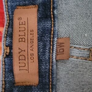 Judy blue capri jeans